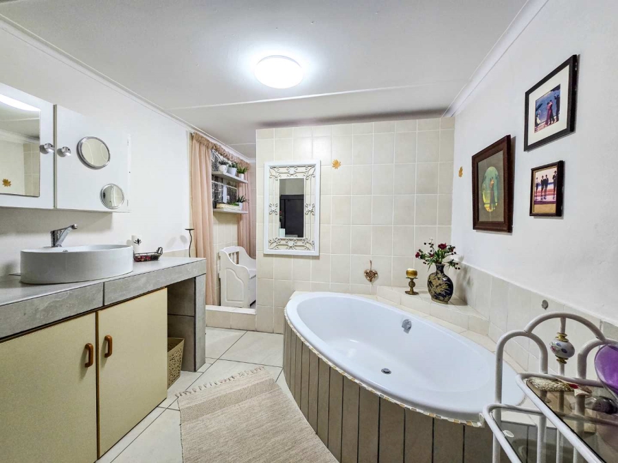 2 Bedroom Property for Sale in Still Bay East Western Cape